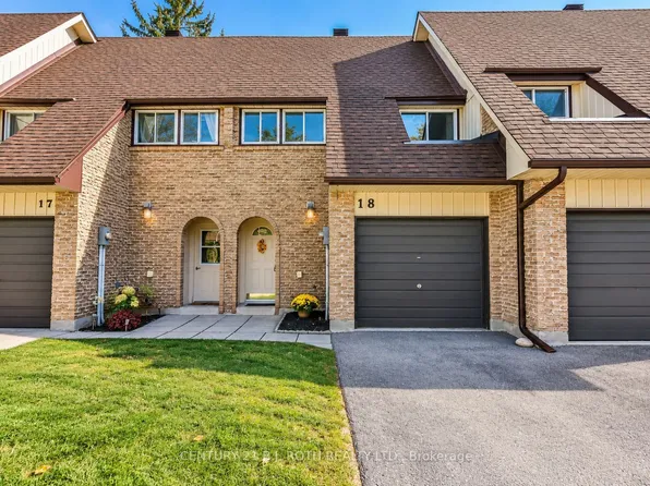 67 Fittons Rd E #18, Orillia, ON L3V 2J2