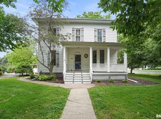 100 S 2nd St, Cambridge, IL 61238
