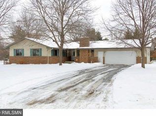 2962 Howard Ct, Saint Paul, MN 55109