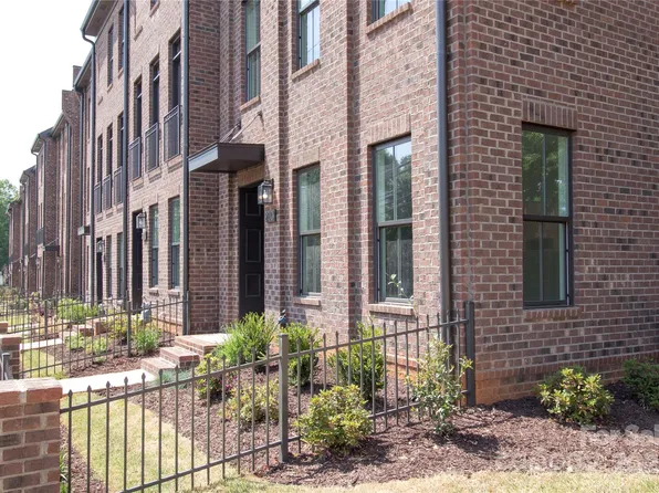 210 Gilead Rd, Huntersville, NC 28078