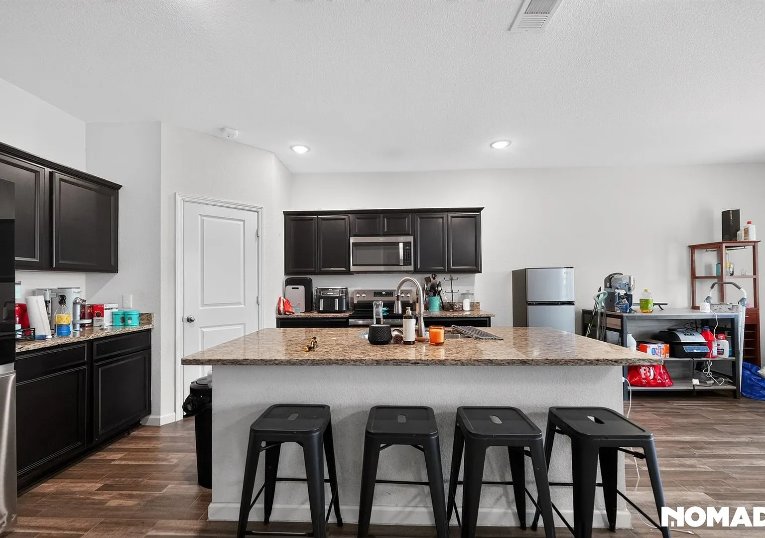 5 Bedroom Single Family Home in Glenn Heights — Photo 3