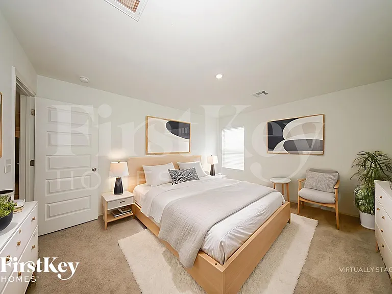 433 Labelle Ln — Photo 11