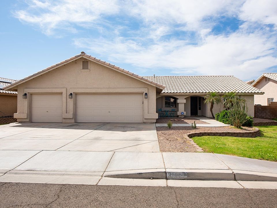 1st image of 3869 W 21st Pl