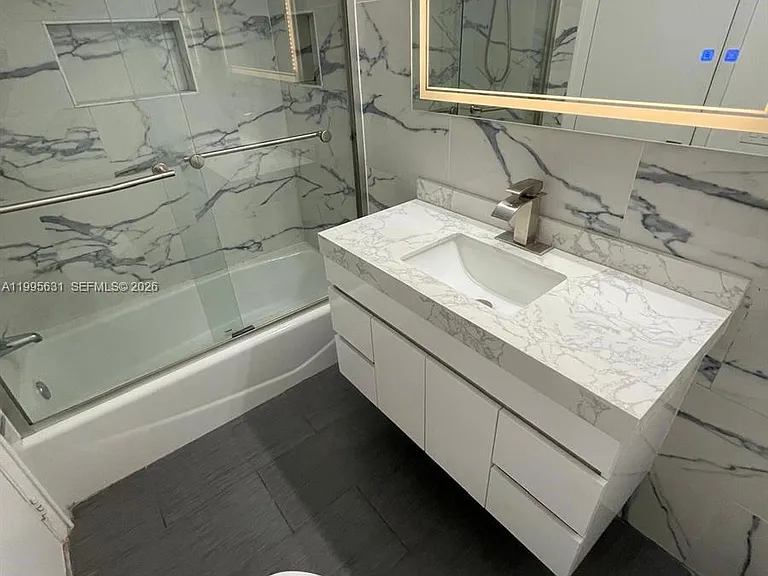 2750 NE 183rd St #2407 — Photo 9