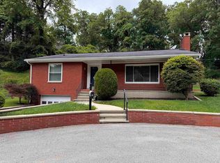 2063 Glenwood Ter, Huntington, WV 25701