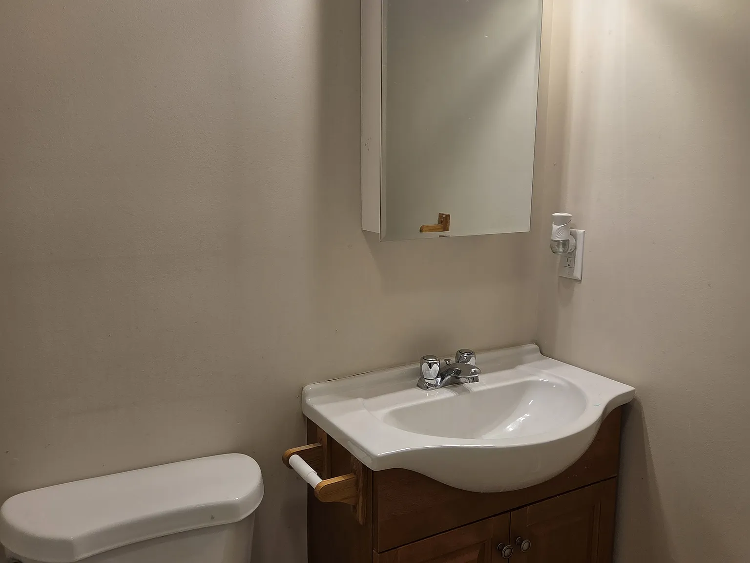 213 S Main St — Photo 2
