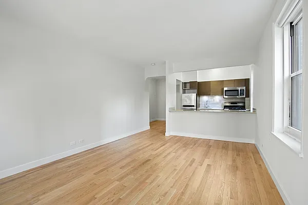 Rented by Stonehenge NYC LLC | media 2