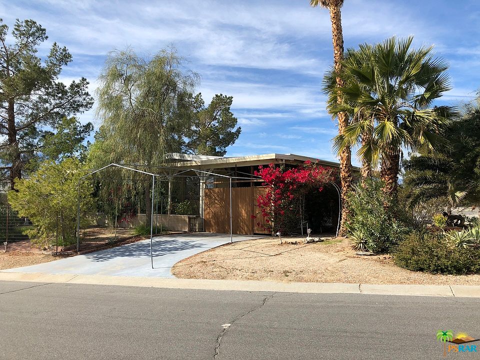 1st image of 69540 Poolside Dr