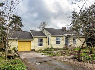 1304 Laurel St, Lake Oswego, OR