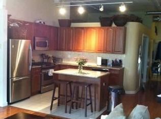 1301 W Madison St, Chicago, IL 60607