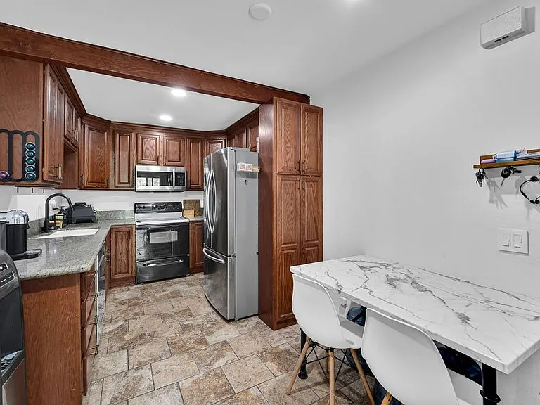 1256 Patricia Ave #15 — Photo 4