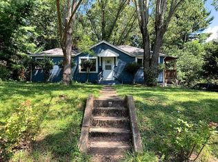 15 Carrier St, Asheville, NC 28806