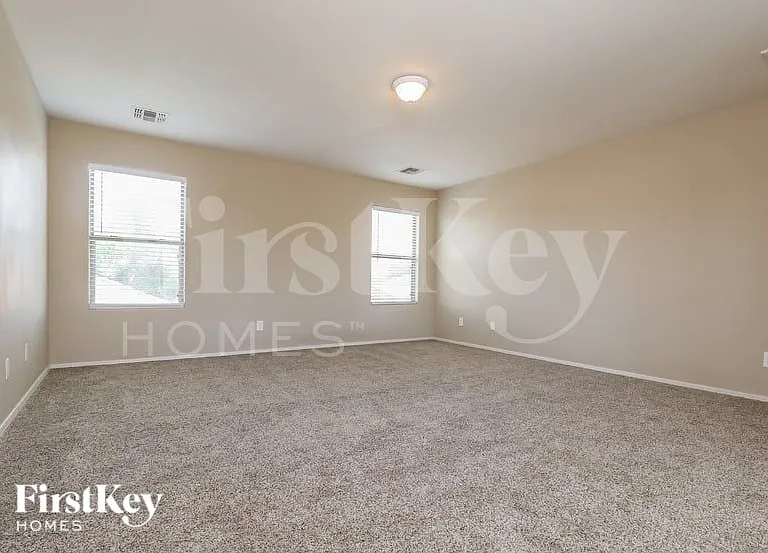 15427 W Canterbury Dr — Photo 8