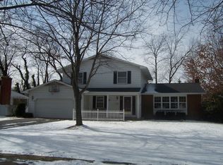 396 Sun Valley Dr, Akron, OH