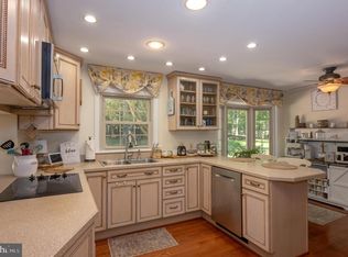 9150 Cedar St, La Plata, MD 20646