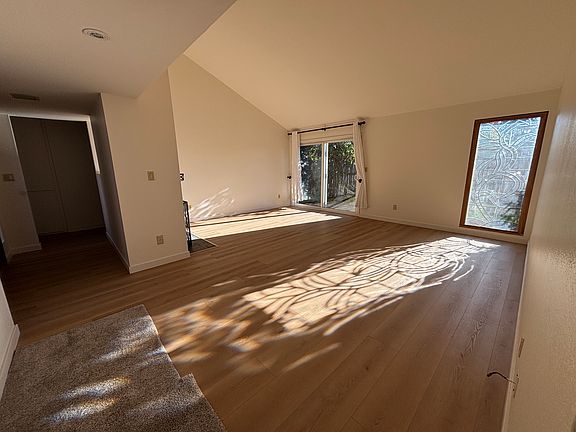 5th image of 5222 Renoir Ln