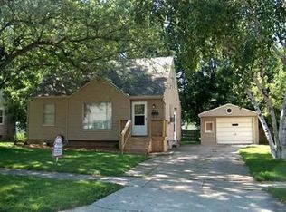 944 Salisbury Ave, Flint, MI 48532