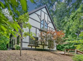 19464 Dogwood Dr, New Buffalo, MI 49117