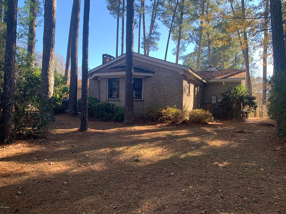 2nd image of 719 Forest Park Cir