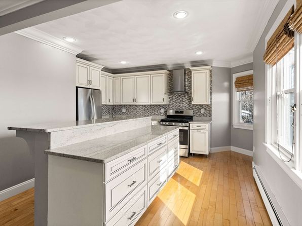 26 Willard St #2, Chelsea, MA 02150