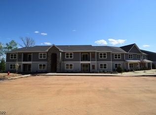 45 King George Rd #25, Green Brook, NJ 08812