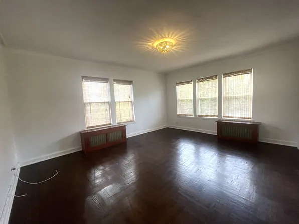 537 West 232nd Street image 11 of 15