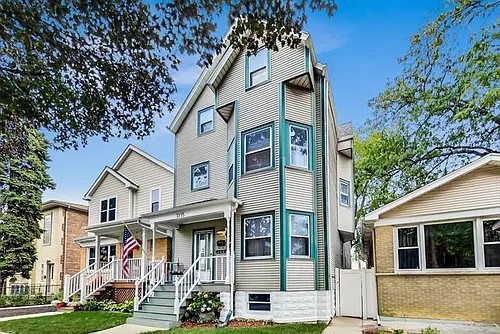 3115 N Richmond St #2 Photo 1