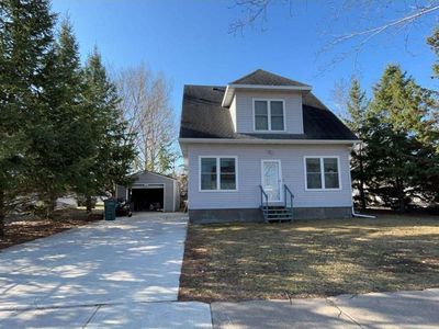 101 Leslie Ave E, Clarissa, MN, 56440