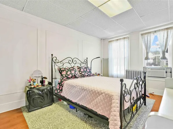 104-21 92nd Avenue image 19 of 61