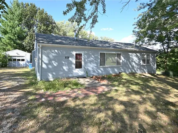 575 S La Frenz Rd, Liberty, MO 64068