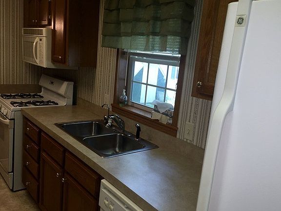 4th image of 2243 Westmore Dr