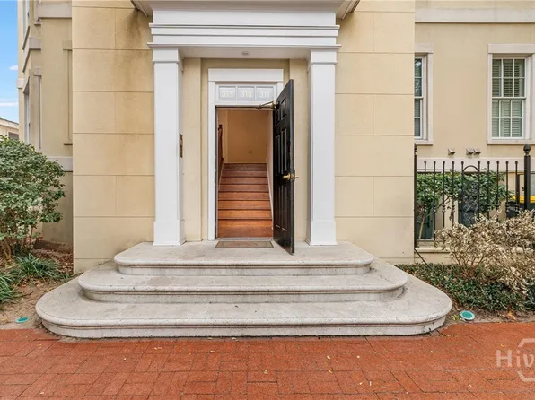 317 W Charlton Street, Savannah, GA 31401