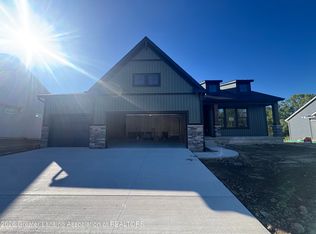 11219 Windswept Dr, Grand Ledge, MI 48837