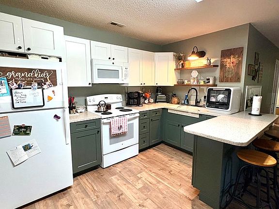 5th image of 104 Rickman Dr