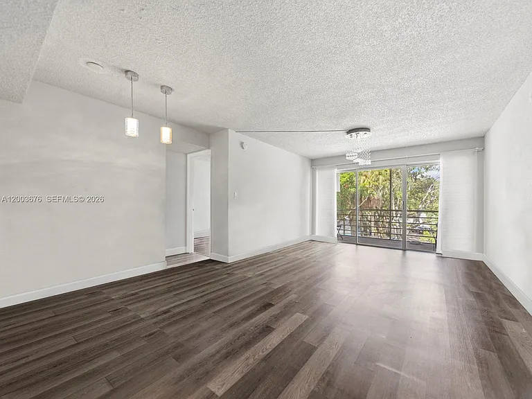 4235 N University Dr #312 — Photo 4