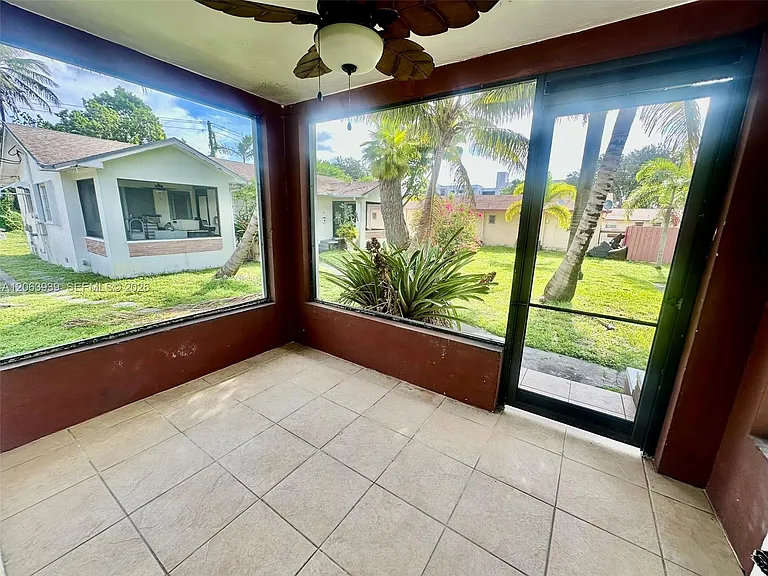 2325 Fillmore St #2 — Photo 4