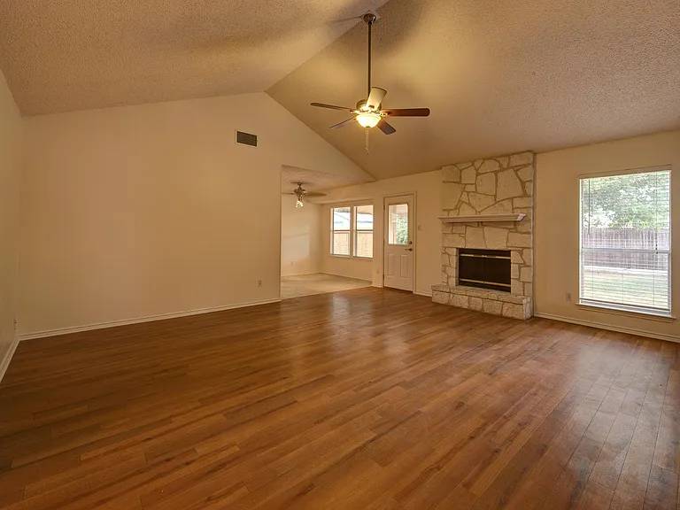 230 Cibolo Branch Dr — Photo 4