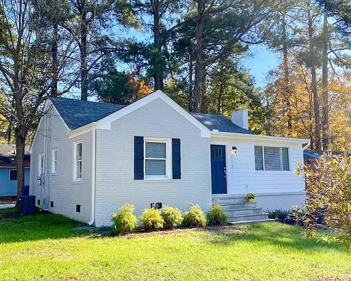 711 Sherrybrook Dr — Photo 1