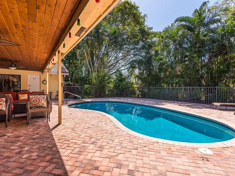3360 NW 24th Way — Photo 18