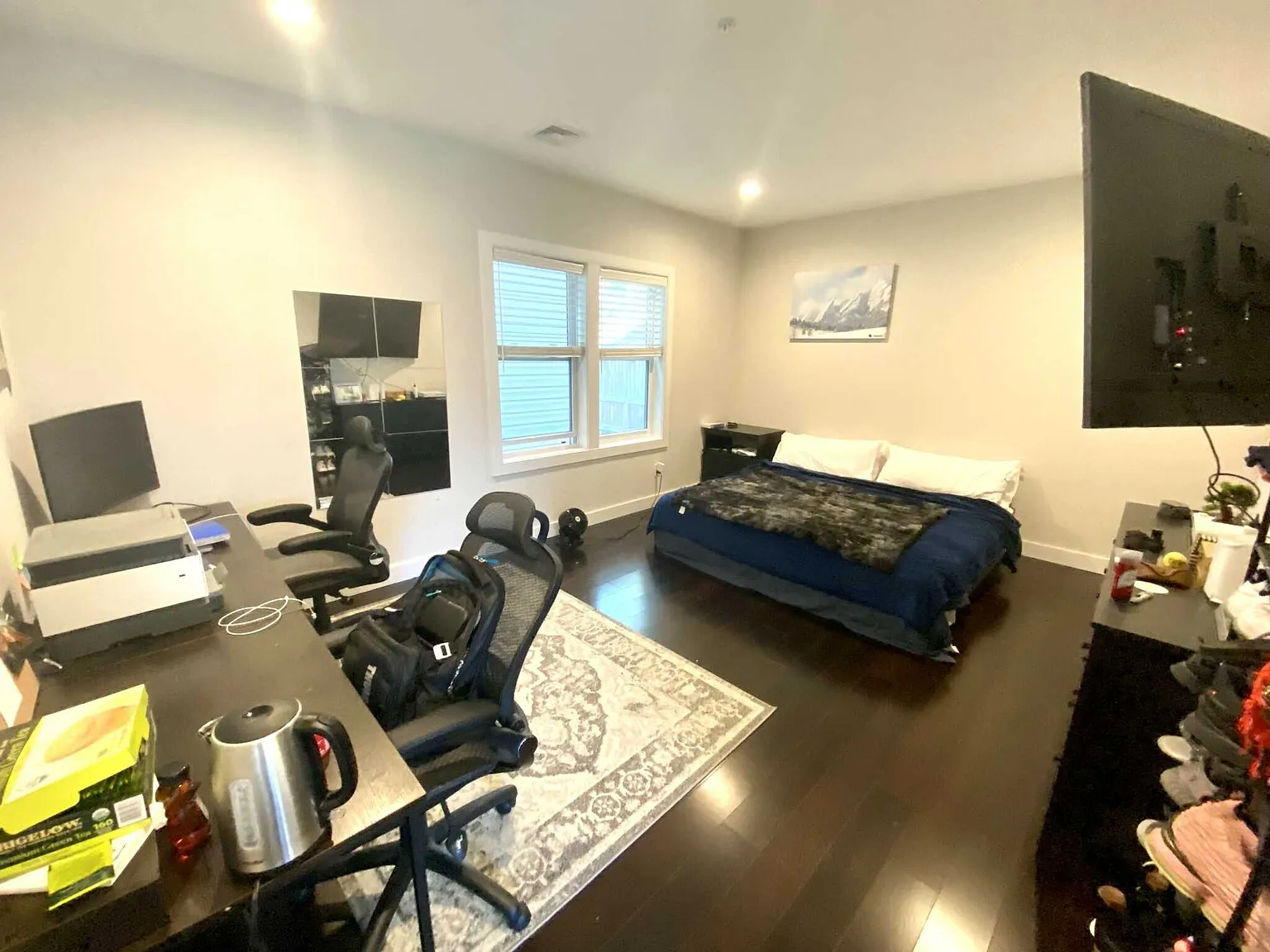 7 bed, 4.5 bath, $8,750 — Photo 3