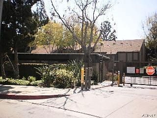 1st image of 13952 Edgewater Dr #125