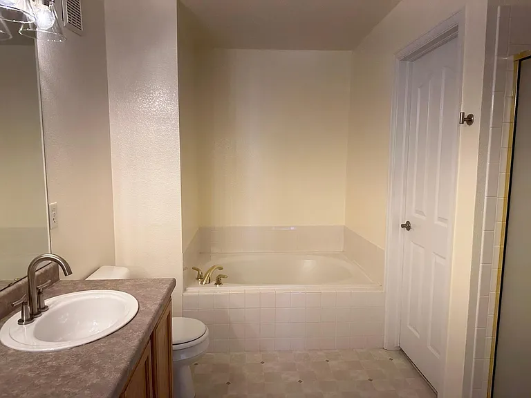 2865 Whitetail Cir — Photo 11