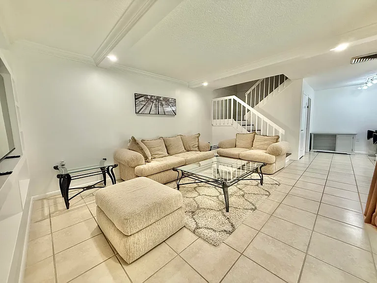 2410 24th Ln — Photo 5