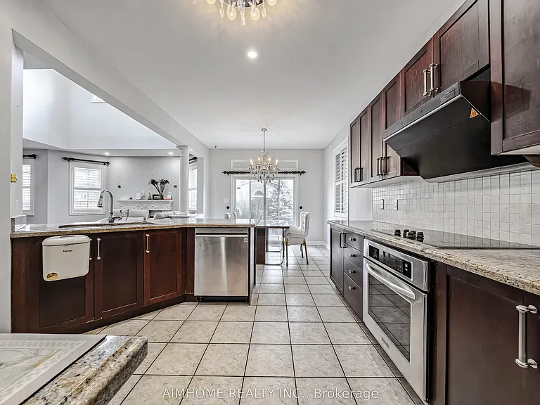 16 Chasser Dr — Photo 8