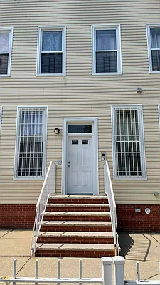 Rented by Douglas Elliman | media 26