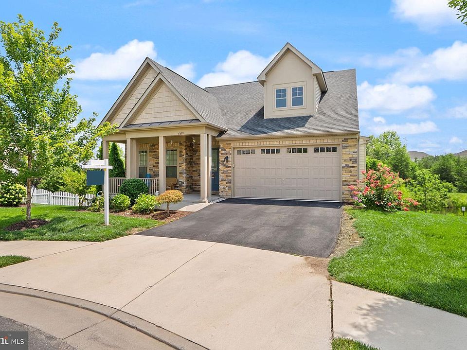 1st image of 41699 Brookebourough Ct