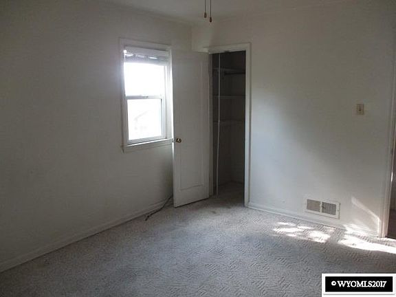 4th image of 1147 Wyoming St