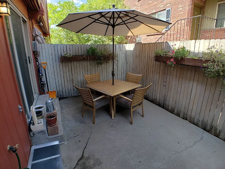 1048 Josephine St #B — Photo 26
