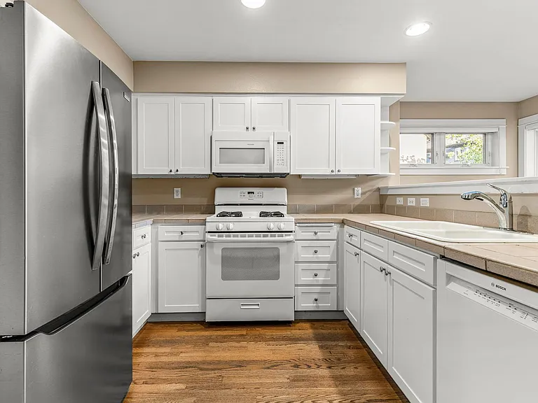 10267 NW Alder Grove Ln — Photo 6