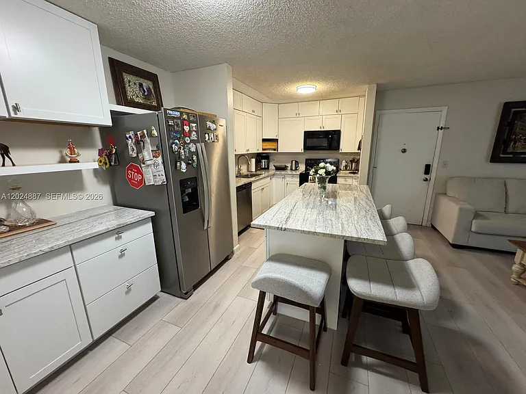 10425 E Clairmont Cir #107 — Photo 2